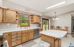 410 S 3rd St, Beaver Creek, MN 56116