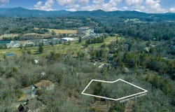 99999 Dogwood Trail, Spruce Pine, NC 28777