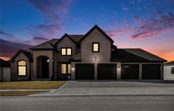 2171 NW Palisades Drive, Riverside, MO 64150