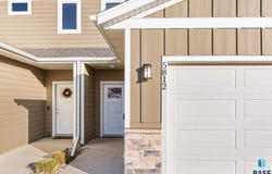 5812 S Whisper Creek Pl, Sioux Falls, SD 57108