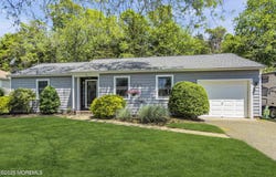 16 Bayberry Drive, Lanoka Harbor, NJ 08734