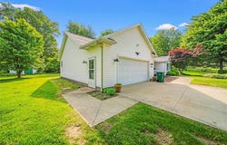 7410 Fieldstone Avenue, Conneaut, OH 44030