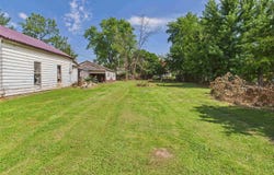 831 & 851 Elm Street, Hamilton, IL 62341