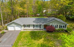 7 Michelle Street, Monroe, NJ 08831