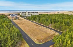 7th St SW, LongBeach, WA 98631