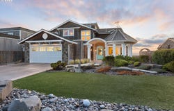 525 SW POINT AVE, Depoe Bay, OR 97341
