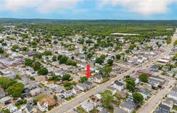 1362 Newport Avenue, Pawtucket, RI 02861