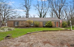 2816 Seamers Street, Kalamazoo, MI 49048