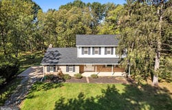 185 SHEPHERD Lane, SHEPHERDSTOWN, WV 25443