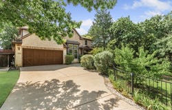 800 Spring Creek Drive, Grapevine, TX 76051