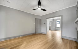 27 Swan St, Lambertville City, NJ 08530-1019
