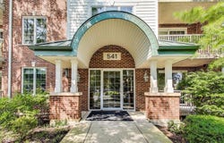 541 N Hough Street, Barrington, IL 60010
