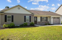 404 Bristol Lane, Hubert, NC 28539