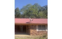 1533 Ccc Line Road, West Point, MS 39773