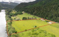 3333 BULLOCK RD, Oakland, OR 97462