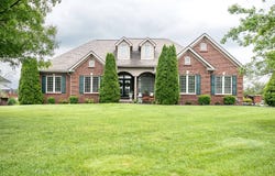 290 Rosewood Dr., Lebanon, KY 40033