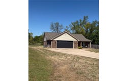190 S 20th, Ozark, AR 72949