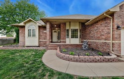 5 Taylor Ct, Augusta, KS 67010