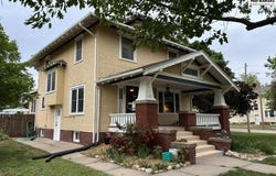 221 N Walnut St, McPherson, KS 67460