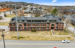 1115 N Leverett Avenue, Fayetteville, AR 72703