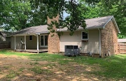 210 Greenwood Drive, Paris, TN 38242