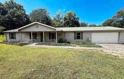 8900 Martin Martin Rd, Henderson, KY 42420