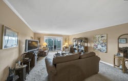 1825 St. Julian Place 9-H, Columbia, SC 29204