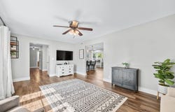 755 N Farmington Dr, Derby, KS 67037