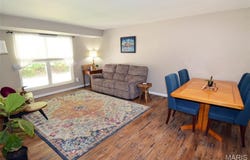 872 Village Brook Court, Ballwin, MO 63021