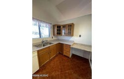 1094 N Pomerene Road, Benson, AZ 85602