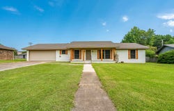 2708 MOCKINGBIRD, Arkadelphia, AR 71923