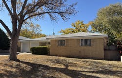 445 Graceland Drive SE, Albuquerque, NM 87108