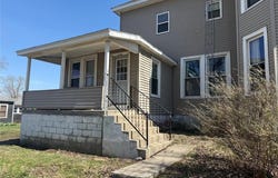 300 E 2nd Street, Pana, IL 62557