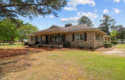 609 W Main Street, Benson, NC 27504