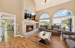 18 VALENCIA Drive, Lake Ozark, MO 65049