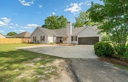 126 Country Park Dr., Petal, MS 39465
