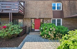 57 New Holland Village, Nanuet, NY 10954
