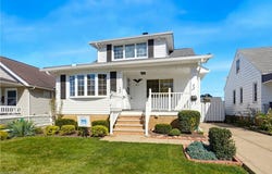 4614 Maplecrest Avenue, Parma, OH 44134