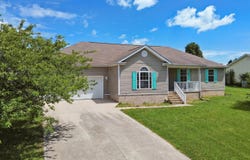 216 Surrey Way, Science Hill, KY 42553