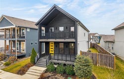 930 S Harmony Avenue, Independence, MO 64056
