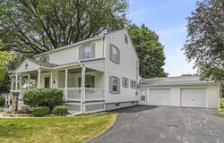 716 S Peters Street, Garrett, IN 46738-1917