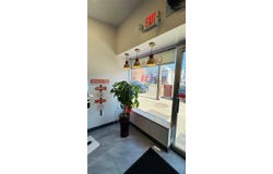 231 Jericho Tpke, New Hyde Park, NY 11040
