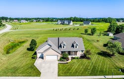 5212 W Shoreline Terrace, Muncie, IN 47304