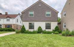 833 Robertson St, Wauwatosa, WI 53213