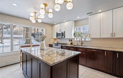 34 Wooleys Lane, Great Neck, NY 11023