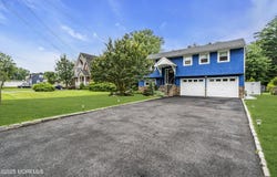 31 Jordan Road, Colonia, NJ 07067