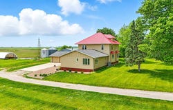 2172 Highway 78, Winfield, IA 52659