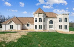 221 Pitgas Rd, Clarksville, PA 15322