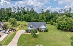 1050 Whispering Lakes, Madison, GA 30650
