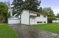 18721 SE CARUTHERS St, Portland, OR 97233